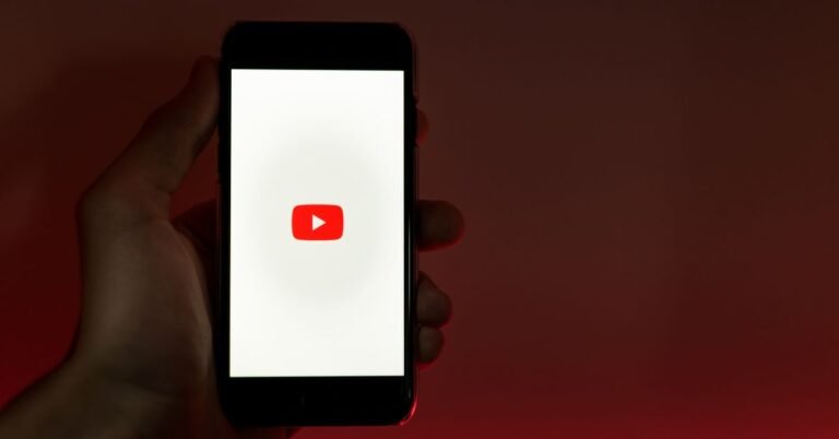 AI YouTube Thumbnail Generator